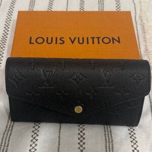 Louis Vuitton Sarah Wallet - AUTHENTIC